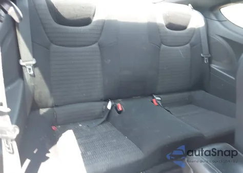 2013 Hyundai Genesis 2.0T z USA, uszkodzony, nr VIN KMHHT6KD2DU109390